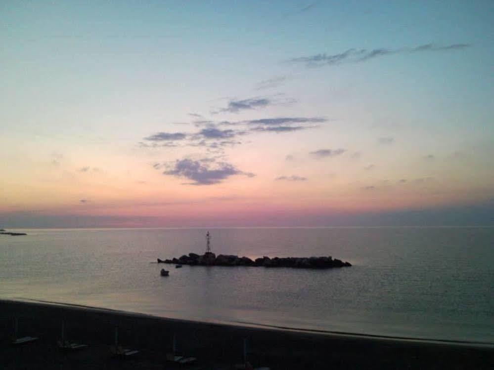 Hydroussa Skyros Hotel Luaran gambar